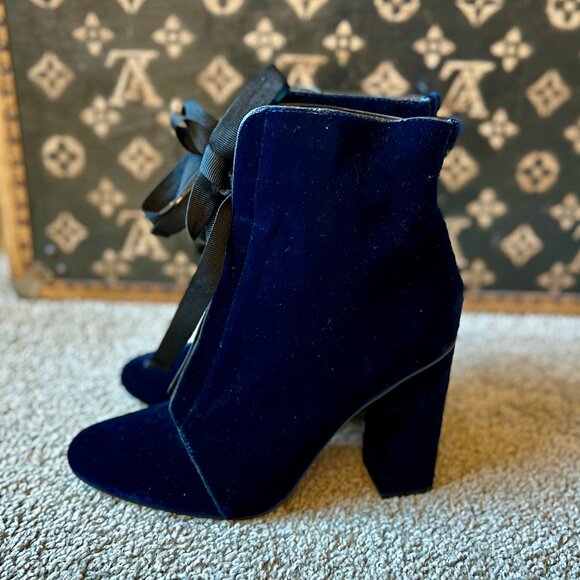 Zara Navy Blue Velvet Ankle Boots with Black Grosgrain Ribbon Bow Laces - Picture 5 of 7